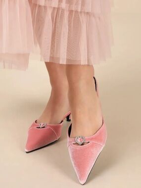 Lulus Ambersen Dusty Rose Velvet Pointed-Toe Kitten Heel Pumps Heart